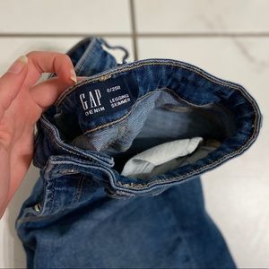 Medium wash legging skimmer jeans